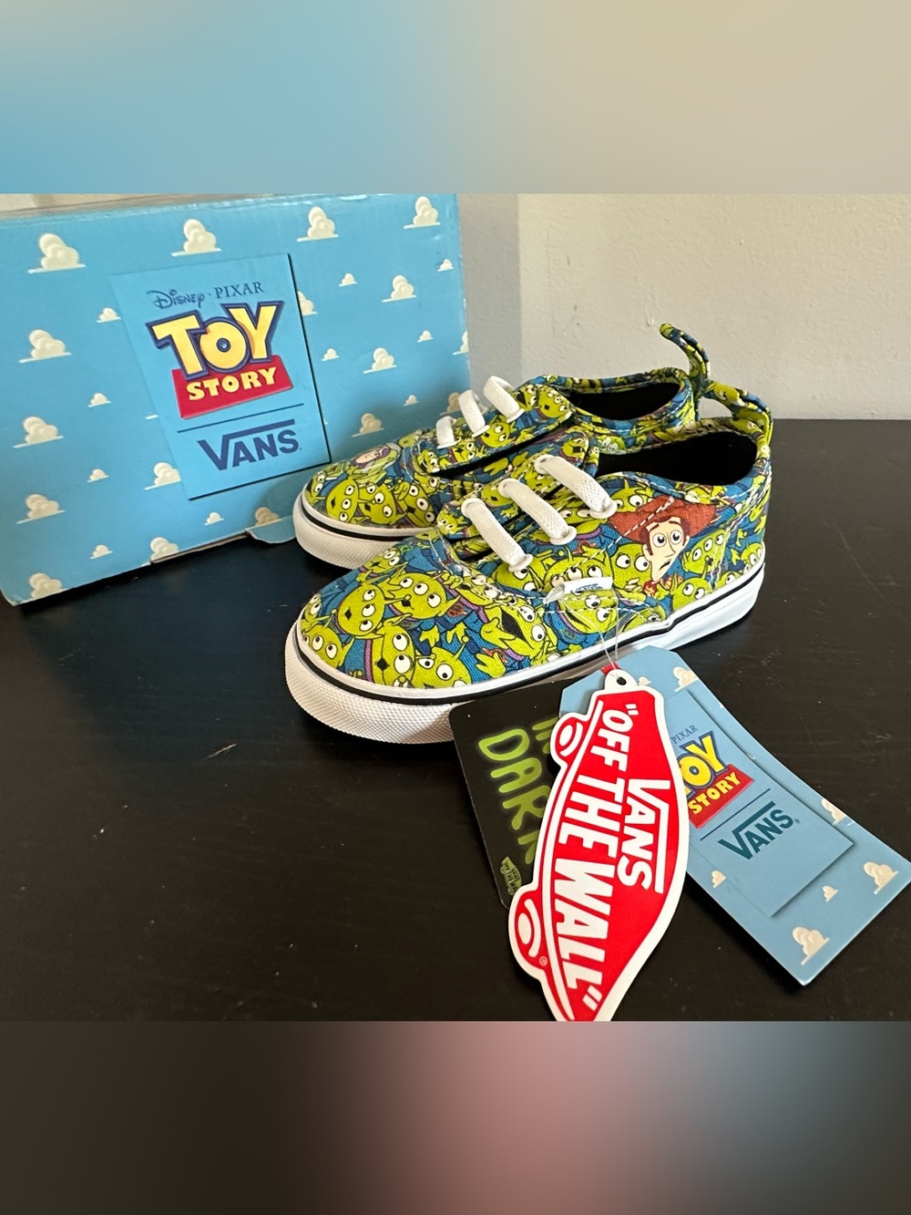 Vans Toy Story Alien & Woody Canvas Sneakers in Green, Blue, White 7.5 BRAND NEW